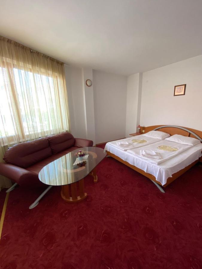 Family Hotel The Golden Fish Σωζόπολη Εξωτερικό φωτογραφία