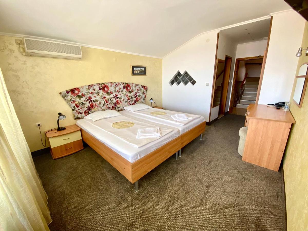Family Hotel The Golden Fish Σωζόπολη Εξωτερικό φωτογραφία