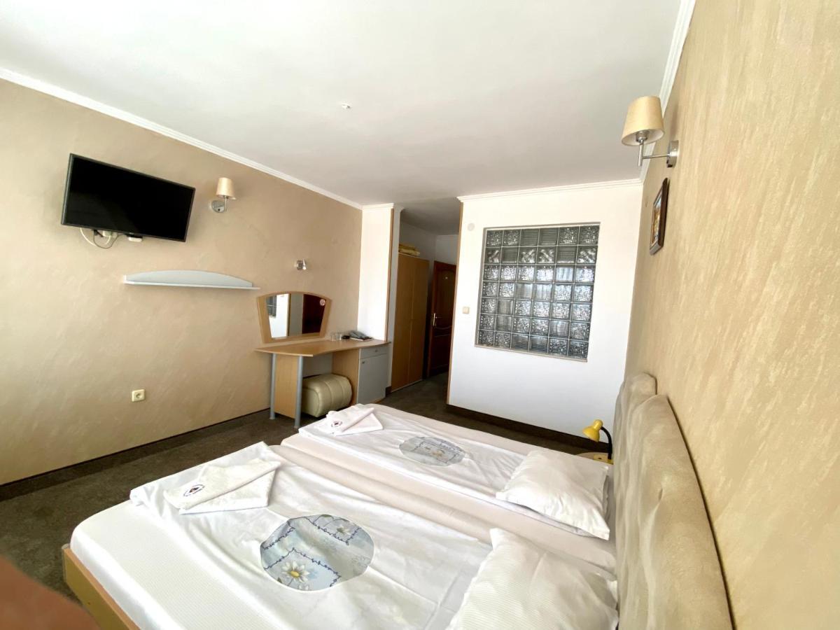 Family Hotel The Golden Fish Σωζόπολη Εξωτερικό φωτογραφία
