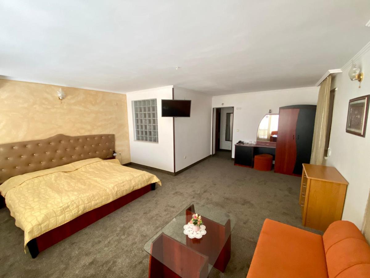 Family Hotel The Golden Fish Σωζόπολη Εξωτερικό φωτογραφία