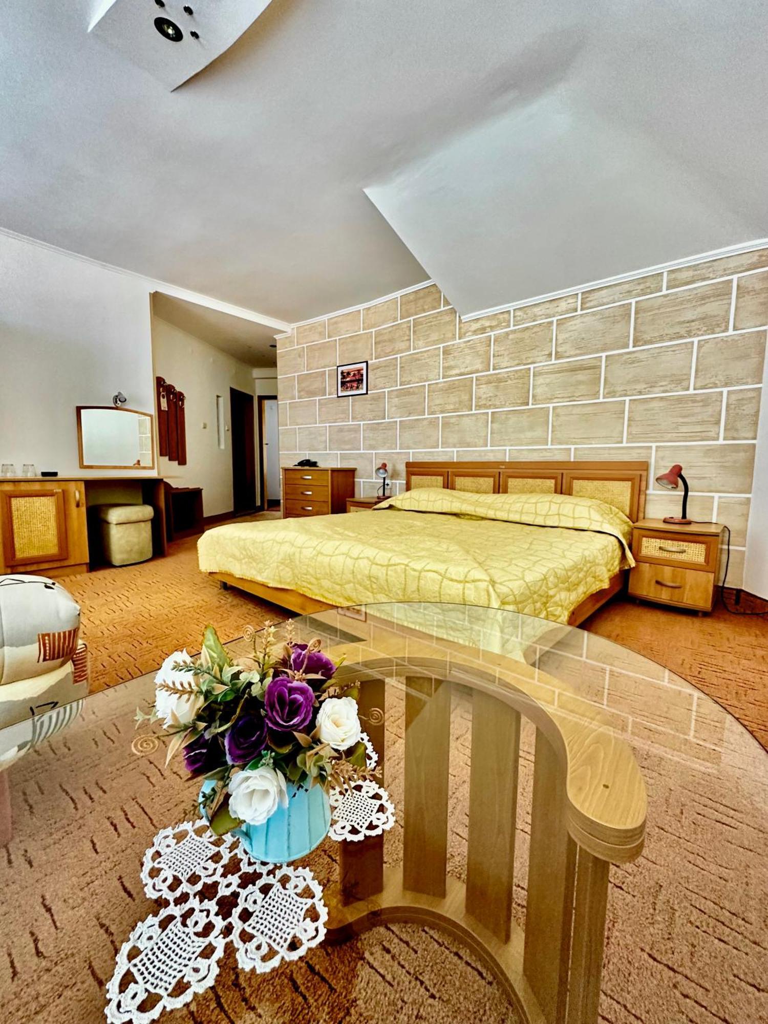 Family Hotel The Golden Fish Σωζόπολη Εξωτερικό φωτογραφία